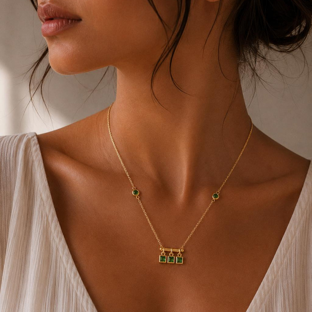 Emerald Noire Chain