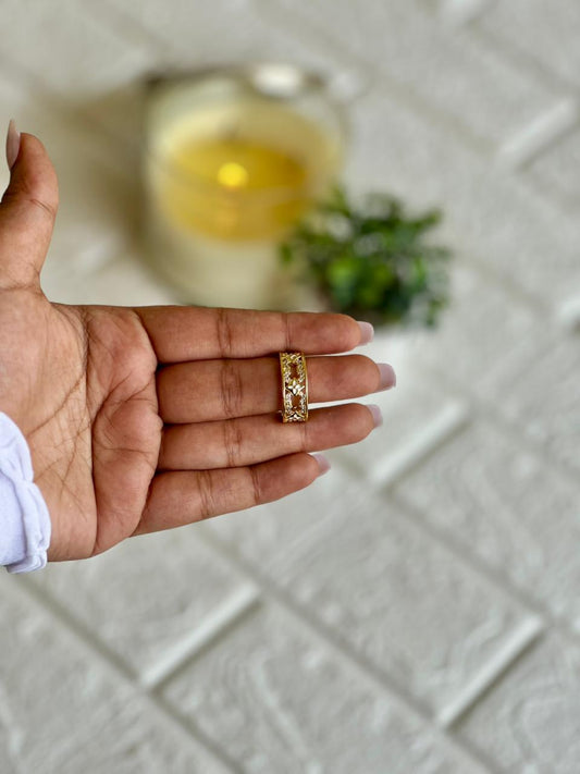 Floral Vintage Band Ring - Premium
