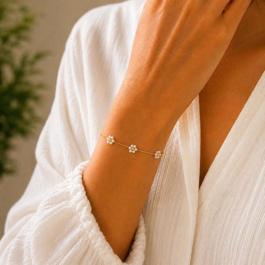 Pearl Daisy Bracelet