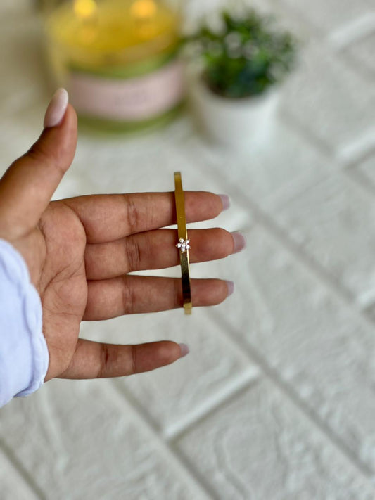 Mini Flower Kada