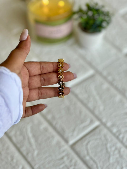 Golden Daisy Chain Kada - Baby Size